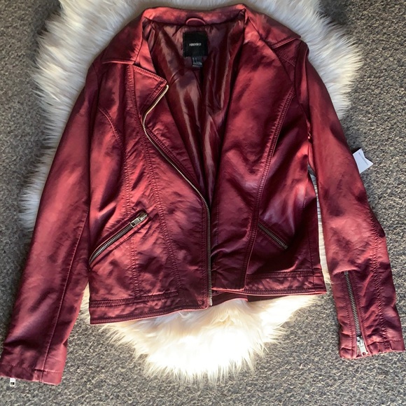 NWT Burgundy Vegan Leather Moto Jacket - Picture 2 of 10